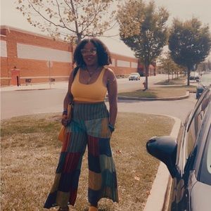 Meet your Posher, Lauryce